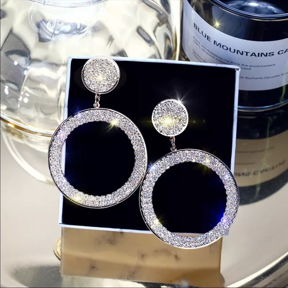 New fashion rhinestone shiny earrings